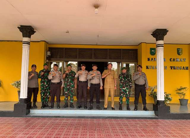 Ciptakan Keamanan Kondusifitas Sat Samapta Polres Kuansing Patroli Gabungan TNI-POLRI di Kuansing 